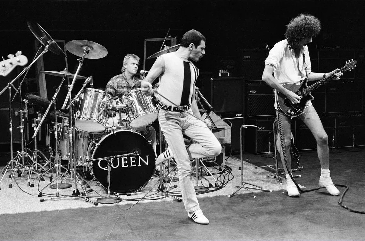 Rock group Queen performing on stage rehearsals for Live Aid at the Shaw Theatre, Euston. 10th July 1985. (Image: Mirrorpix)