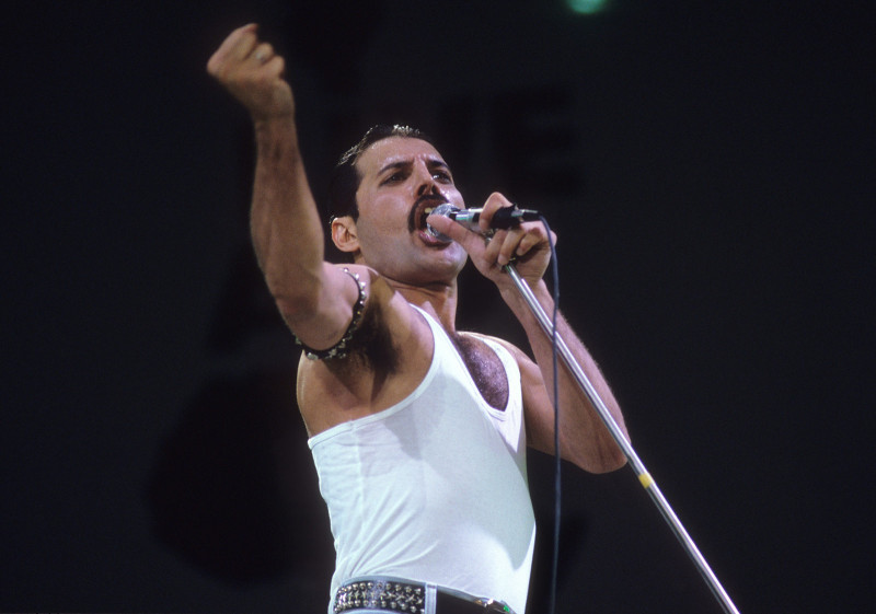 Queen frontman Freddie Mercury performs at the Live Aid show. (Neil Leifer/Sports Illustrated/Getty Images)