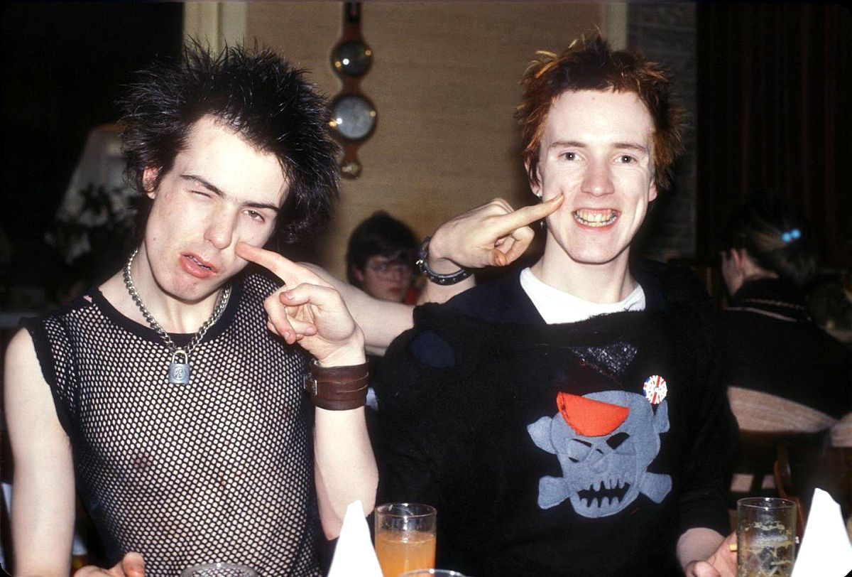 Sex Pistols, Люксембург, 1977 (photo © Bob Gruen)